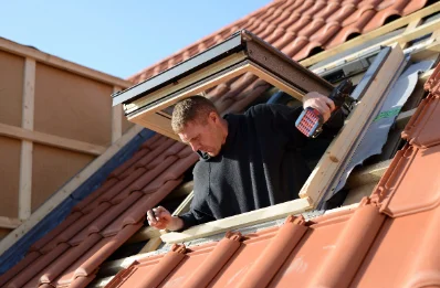 Pose de fenêtres de toit Velux à Miribel